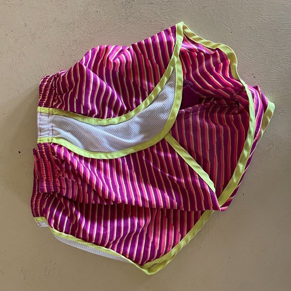 Womens Marika tek Activewear Shorts S - Picture 2 of 3